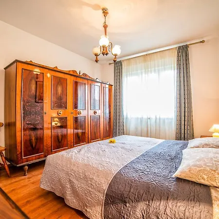 Apartment Iva *