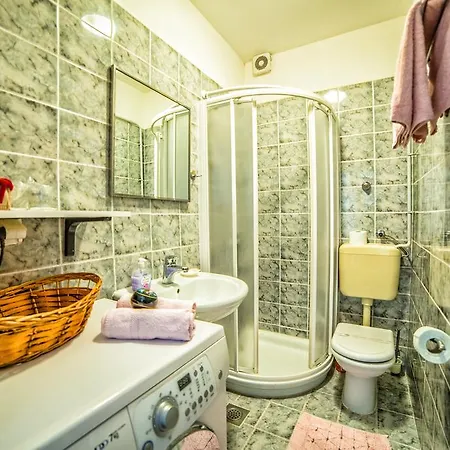 Apartment Iva *