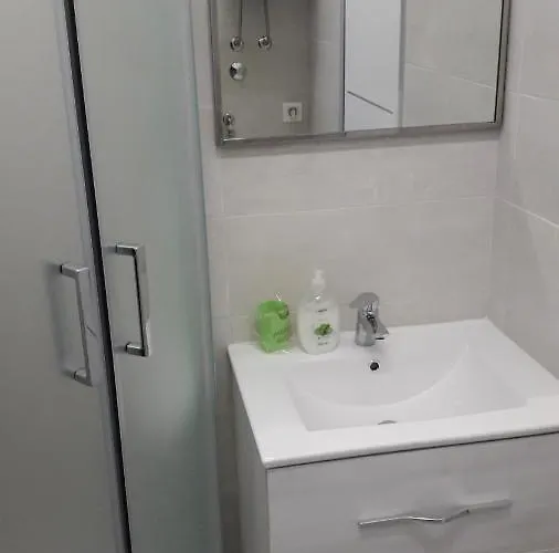 아파트먼트 이바 * 로비니